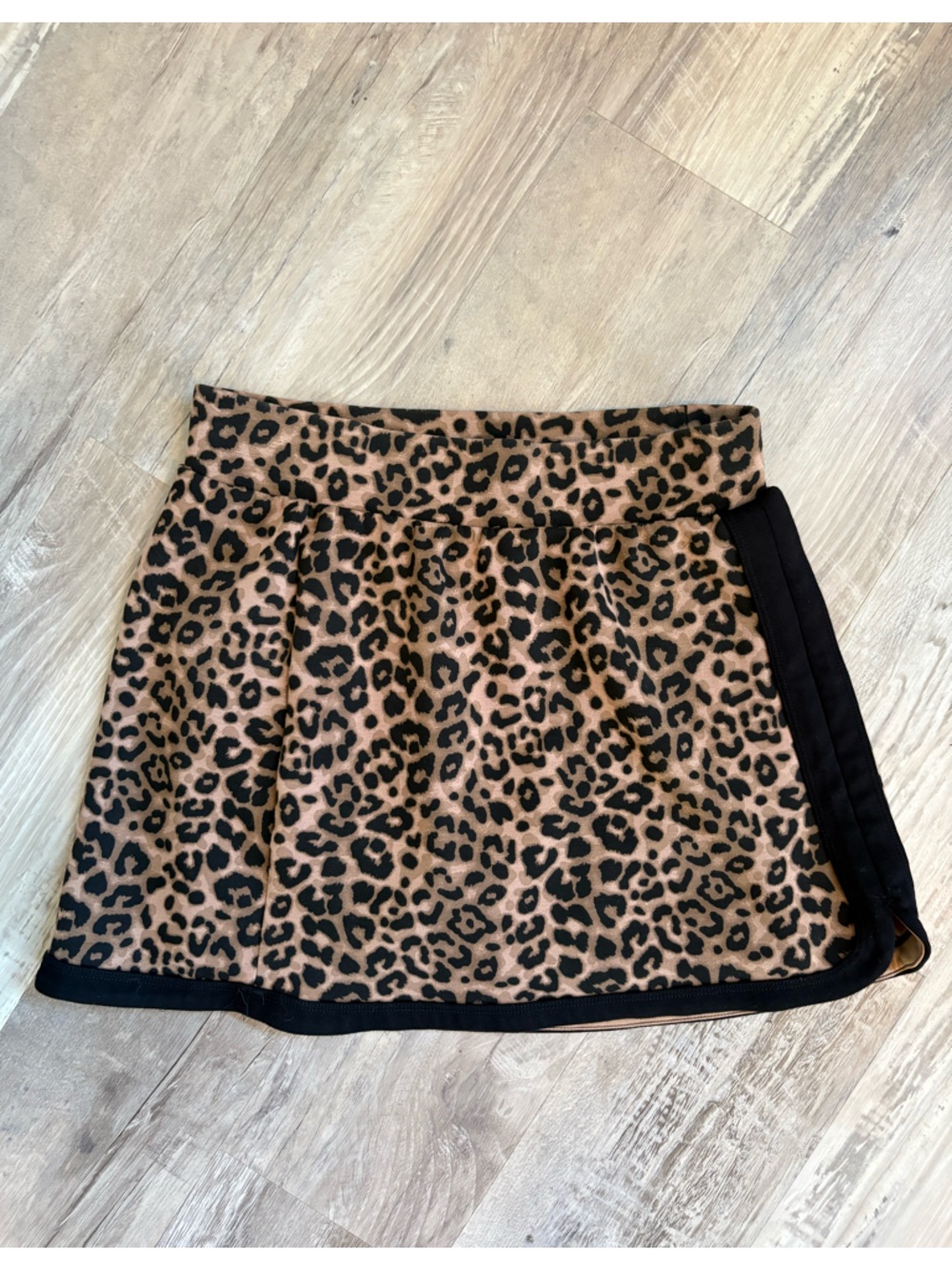 Joy Lab Leopard Print Mini Skort with Black Trim Women's Size XS